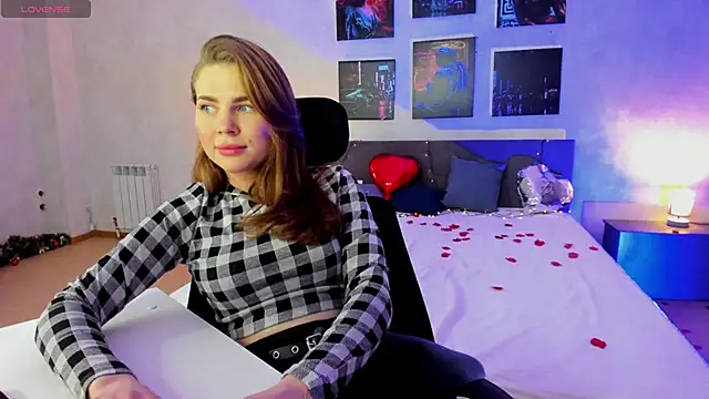 little__isabel's cam snapshot