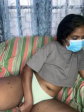 SukiyamaAsia's cam snapshot