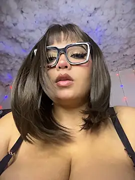 CharlotteMillers live sex cam