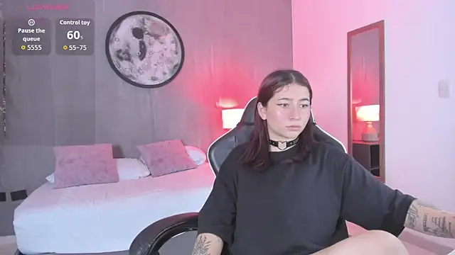 charlottee27_'s cam snapshot