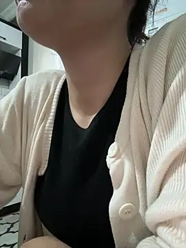 MisyonerNur live sex cam