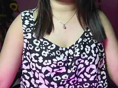 Saira_Hotty's cam snapshot