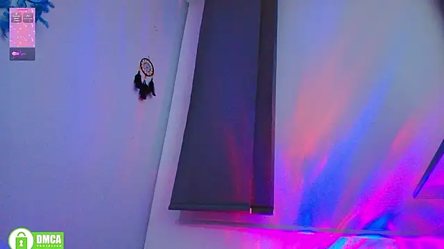 carla_rossin's cam snapshot