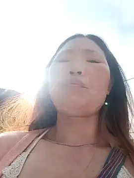 blonde_blg live sex cam