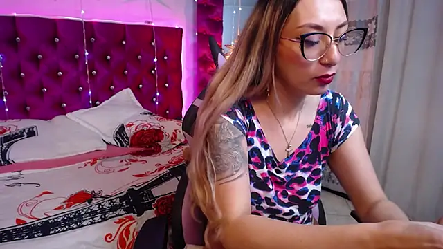 dakotarouse_'s cam snapshot