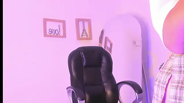 im_anthonella's cam snapshot