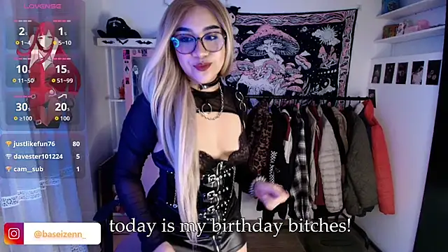 exodiakinky2's cam snapshot