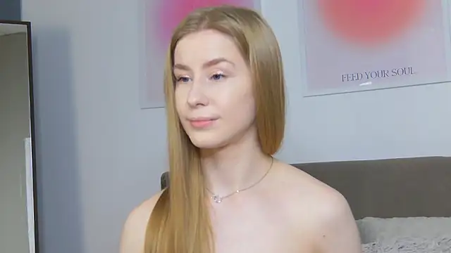 VioletiSwone's cam snapshot