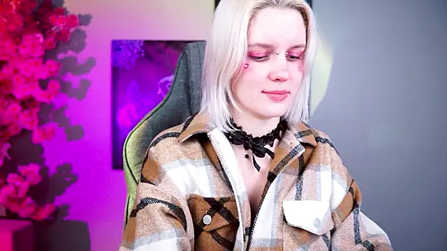 BethanyCloud's cam snapshot