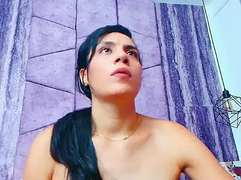 AlahiaEvansz's cam snapshot