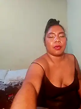 rosmery-navarro's cam snapshot