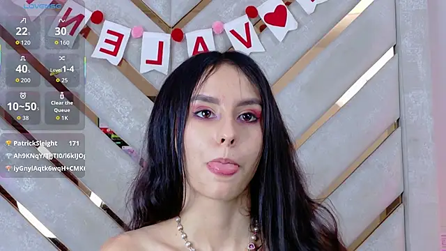 Sarah-Grace's cam snapshot