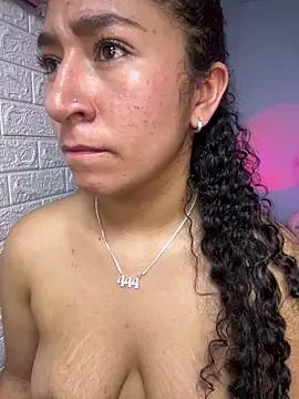 Dany_Moon_'s cam snapshot