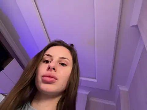 MissDianka's cam snapshot