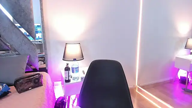 Astrid_williams's cam snapshot