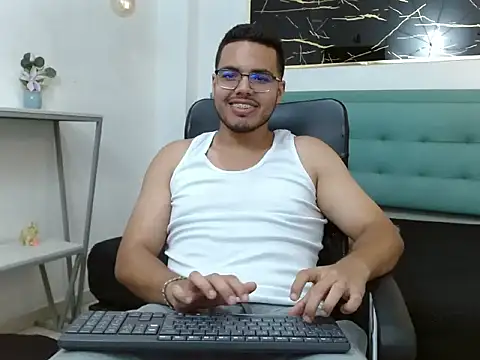 Trevor_Ash live sex cam