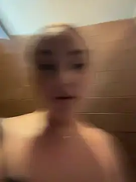 KiraSunshine live sex cam