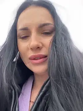 Roxana-Sexy live sex cam