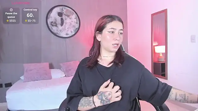 charlottee27_'s cam snapshot