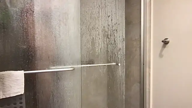 BigGuyMuscle's cam snapshot