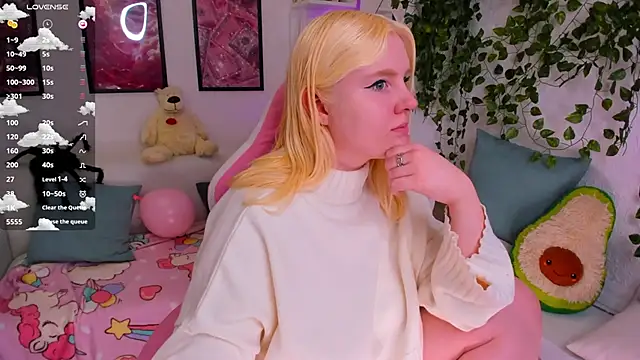 art_lovee's cam snapshot