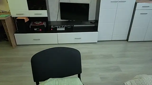 angryzan's cam snapshot