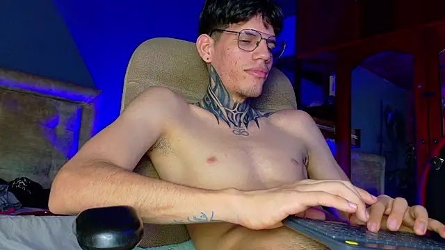 david_huge's cam snapshot