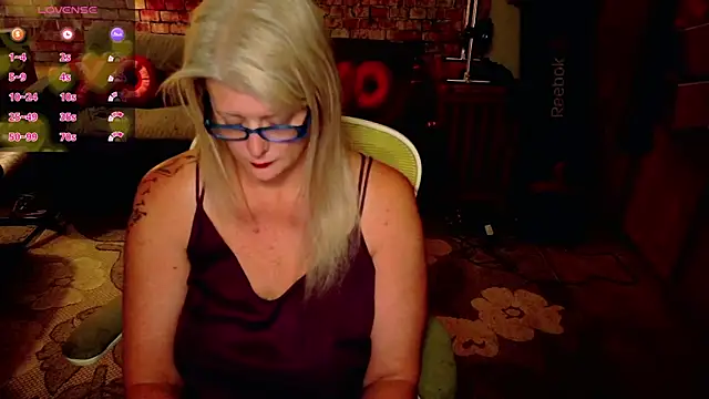 AliceHarlot's cam snapshot