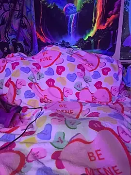 Stonermama666420's cam snapshot