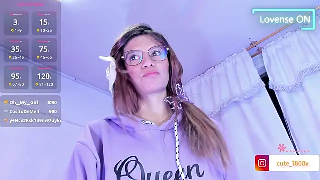 Sofiia_cute_'s cam snapshot