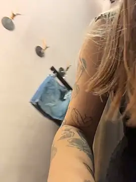 VineraSweet's cam snapshot