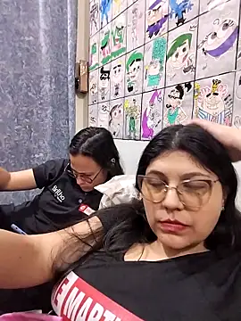 AddisonAndCouple's cam snapshot