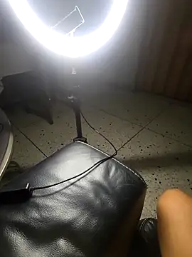 skinnyrox's cam snapshot