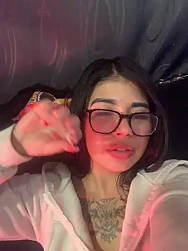 Dannii-'s cam snapshot