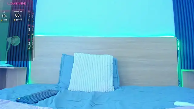 Samantha_luv_'s cam snapshot