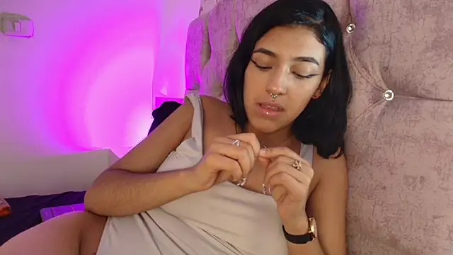 Dulce_Bella_'s cam snapshot