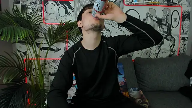 AlejandroEllias live sex cam