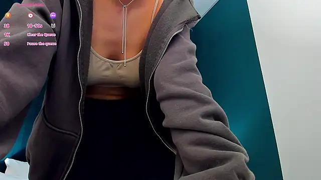 AprilWong live sex cam