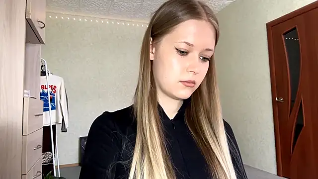 ZaidaSchwarten live sex cam