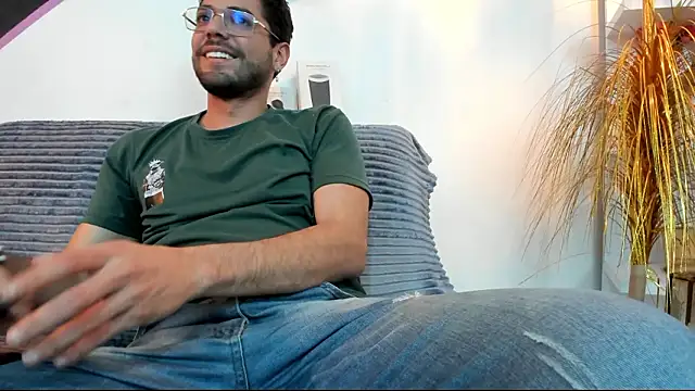 DanteWinter's cam snapshot