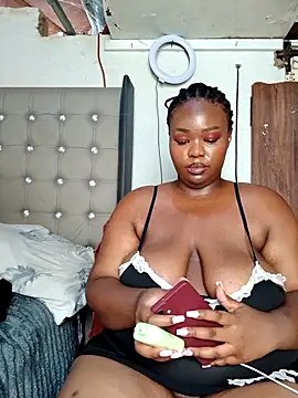 ItsAaliyah445's cam snapshot