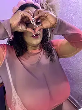 ariadna_cooper's cam snapshot