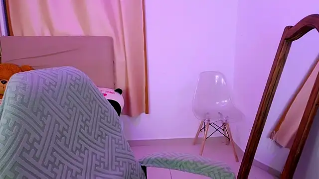 _alicia_z's cam snapshot