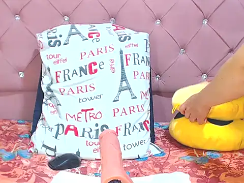 emassquirt29's cam snapshot