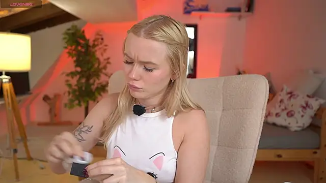 LexieLoree live sex cam