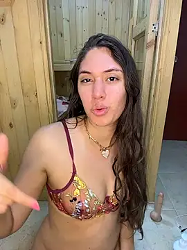Barbielatinas live sex cam