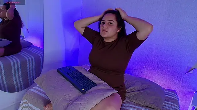 BabyBlondeX_eup's cam snapshot