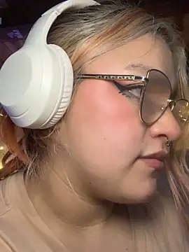 Sophia_Weest99's cam snapshot