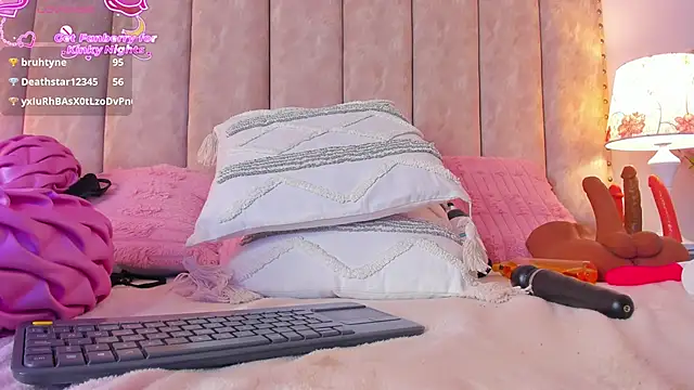 BrithanyParker_'s cam snapshot