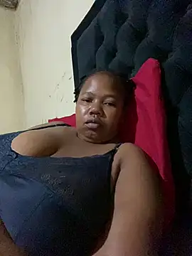 Curvycandy95's cam snapshot